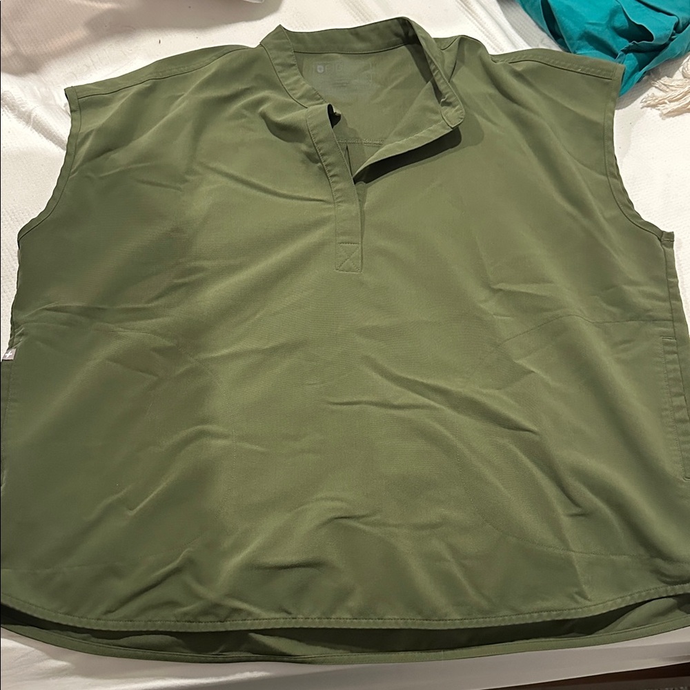 Figs Olive Green Technical Collection Top